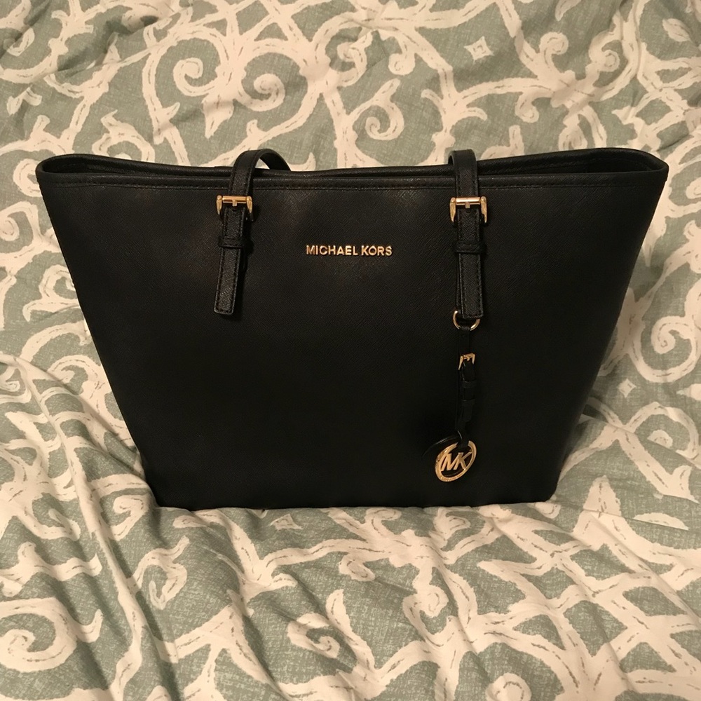 Authentic Michael Kors Large Jet Set Tote